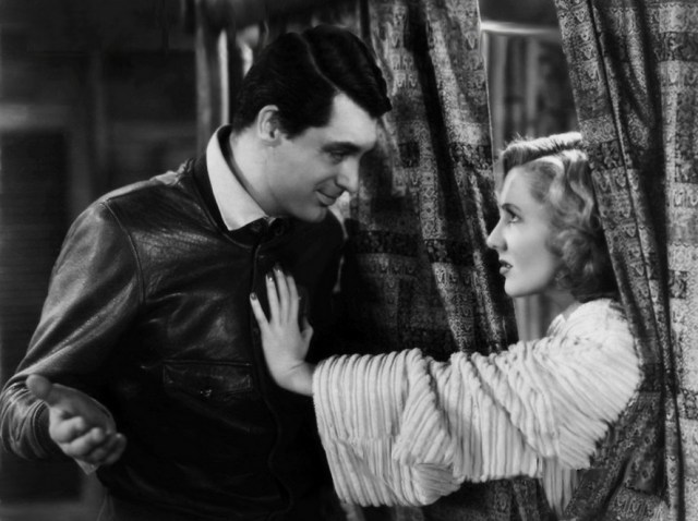 Cary-Grant-and-Jean-Arthur-in-Only-Angels-Have-Wings-1939