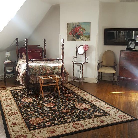 carol-lombard-furniture